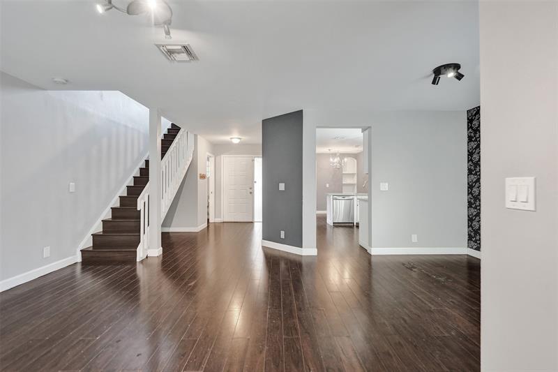 Image 5 of 67 For 11652 19th Dr  11652
