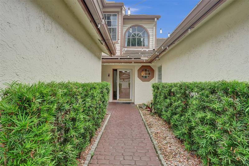 Image 52 of 67 For 11652 19th Dr  11652