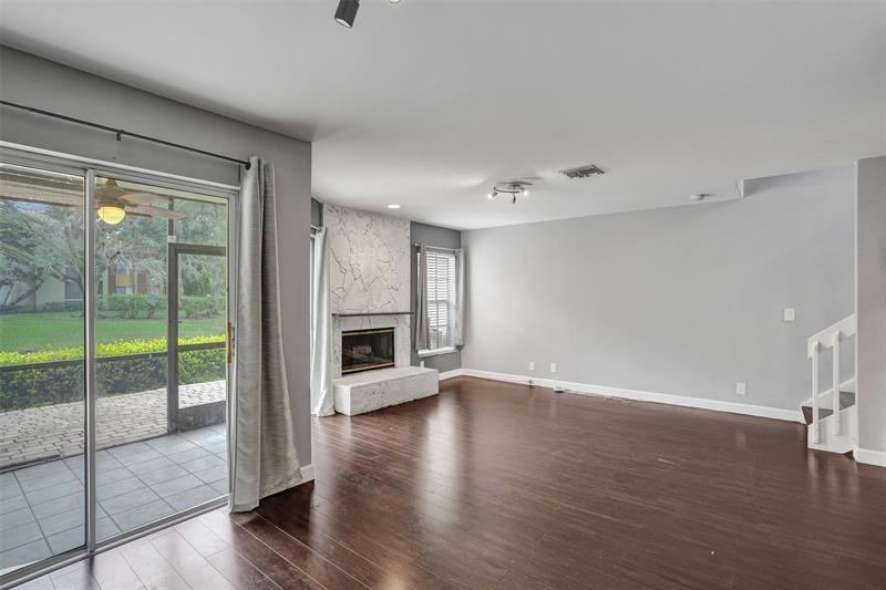 Image 8 of 67 For 11652 19th Dr  11652