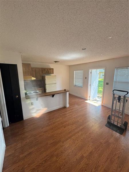 Image 4 of 14 For 5192 6th Ave  805