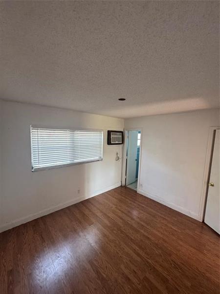 Image 6 of 14 For 5192 6th Ave  805