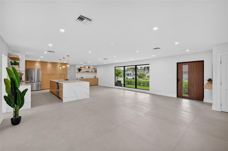 Image 10 of 81 For 2109 64th St