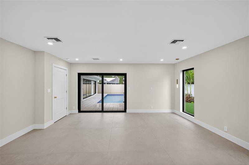 Image 29 of 81 For 2109 64th St