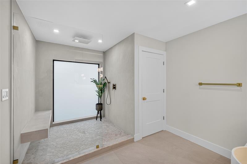 Image 34 of 81 For 2109 64th St