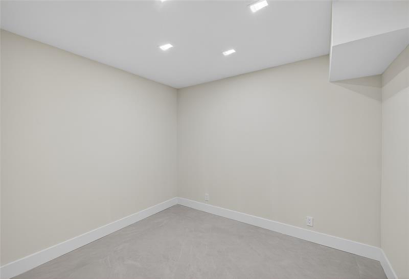 Image 36 of 81 For 2109 64th St