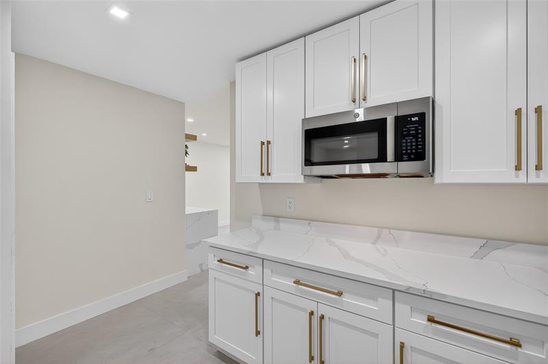 Image 47 of 81 For 2109 64th St
