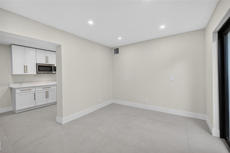 Image 55 of 81 For 2109 64th St
