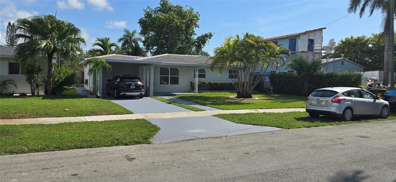 Image 3 of 25 For 825 4th St  