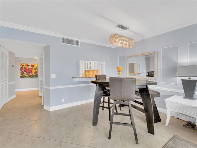 Image 12 of 35 For 3050 47th Ct  204