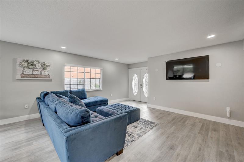 Image 8 of 52 For 14125 167th Ter