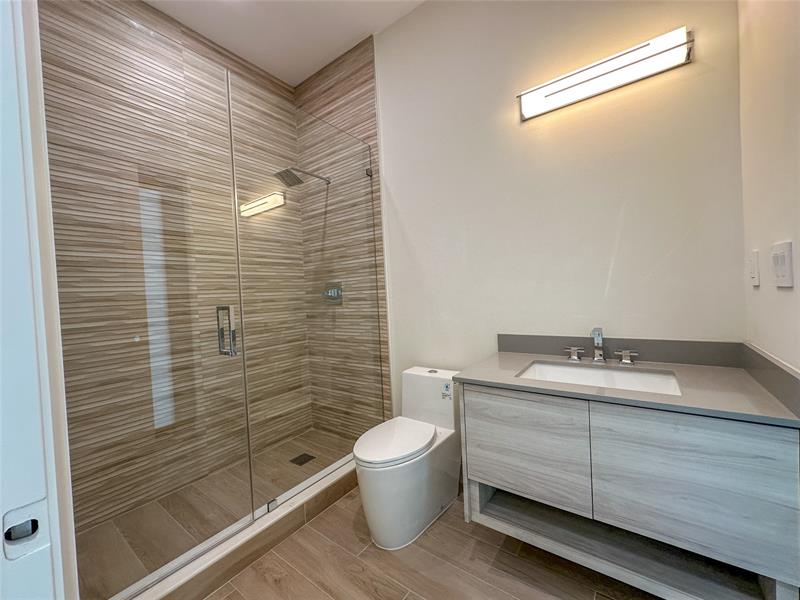 Image 21 of 36 For 1280 124 Ave