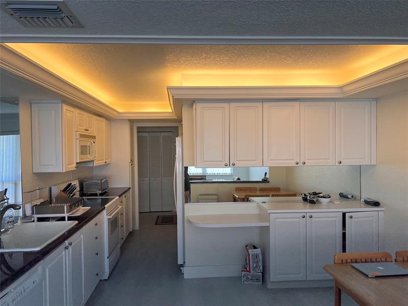 Image 13 of 28 For 4900 Ocean Blvd  1413