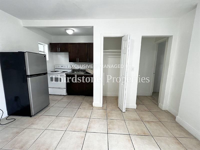 Image 4 of 8 For 1239 110th  4