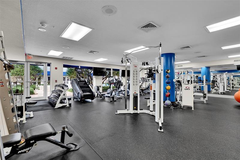 Image 54 of 68 For 6001 Ocean Dr  306