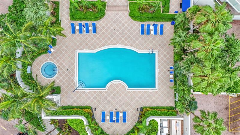 Image 61 of 68 For 6001 Ocean Dr  306