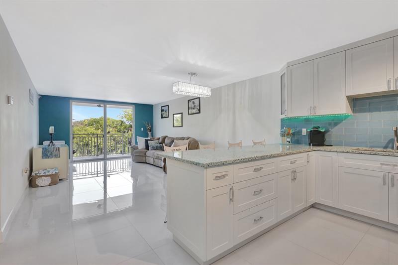 Details for 6940 186th St  1-326, Hialeah, FL 33015