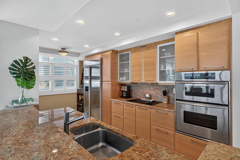 Image 12 of 29 For 1819 17 St  1509