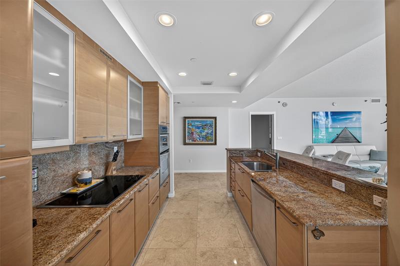 Image 13 of 29 For 1819 17 St  1509