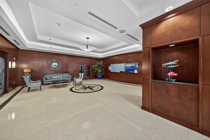 Image 28 of 29 For 1819 17 St  1509