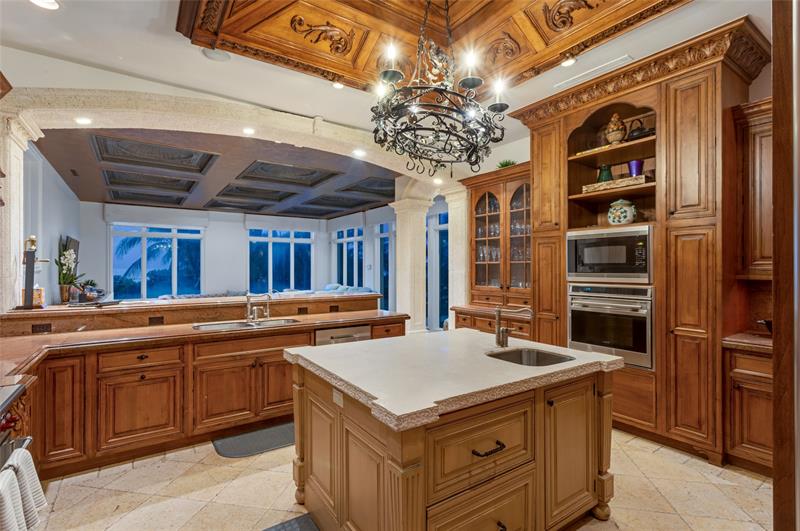 Image 17 of 61 For 2306 Bay Dr  