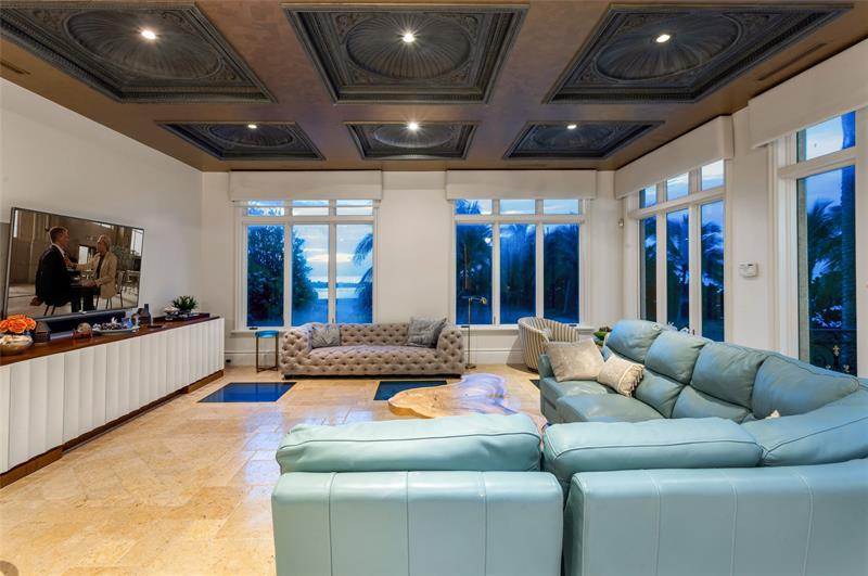 Image 19 of 61 For 2306 Bay Dr  