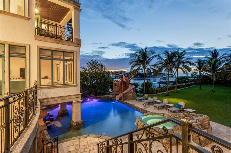Image 27 of 61 For 2306 Bay Dr  