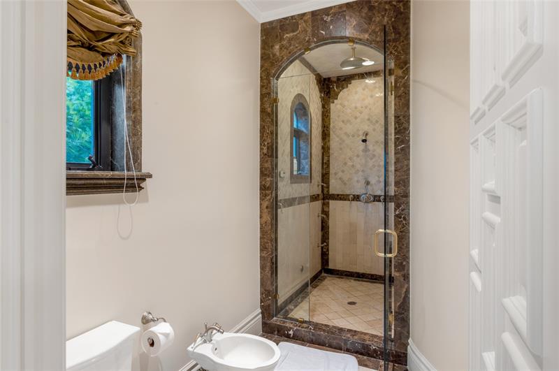 Image 37 of 61 For 2306 Bay Dr  