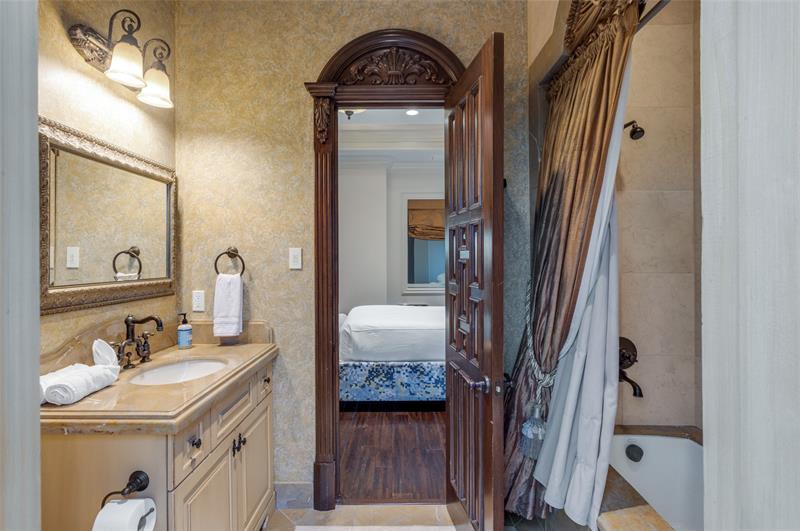 Image 41 of 61 For 2306 Bay Dr  
