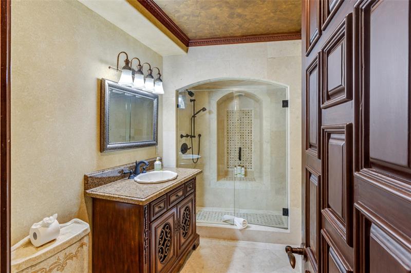 Image 46 of 61 For 2306 Bay Dr  