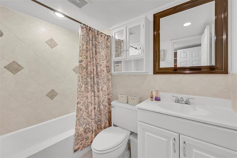 Image 10 of 29 For 3000 Sunrise Blvd  2h
