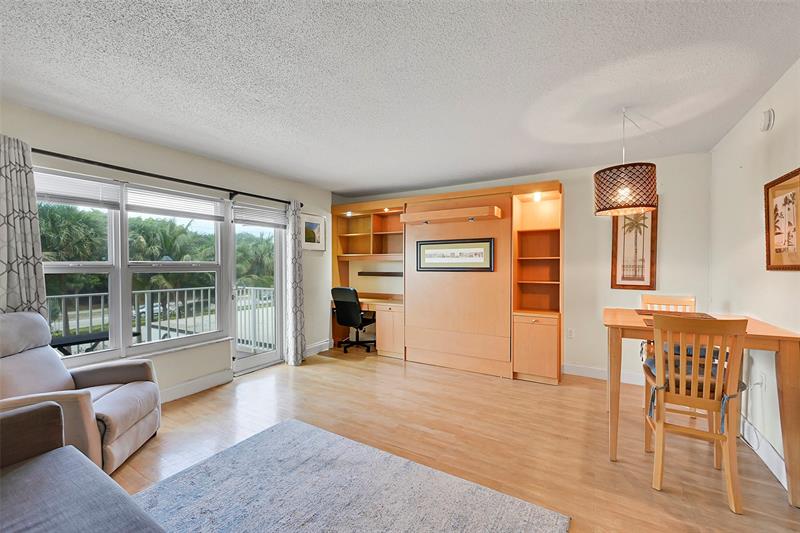 Image 6 of 29 For 3000 Sunrise Blvd  2h