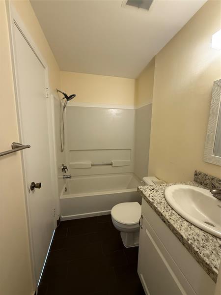Image 3 of 12 For 2844 Coral Springs Dr  2844