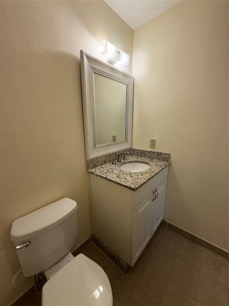 Image 7 of 12 For 2844 Coral Springs Dr  2844
