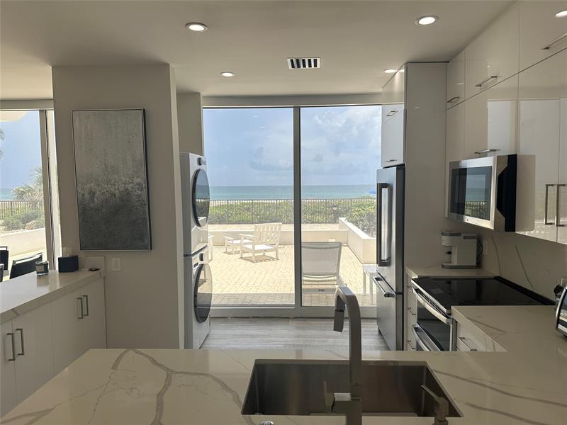 Image 13 of 38 For 2800 Ocean Blvd  Villa H