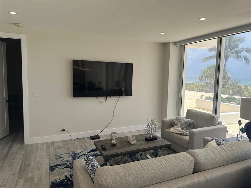 Image 16 of 38 For 2800 Ocean Blvd  Villa H