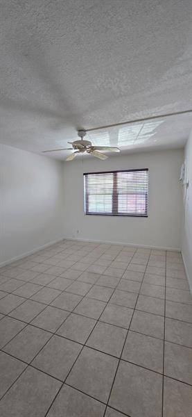 Image 8 of 9 For 3201 14th Street Cswy  105