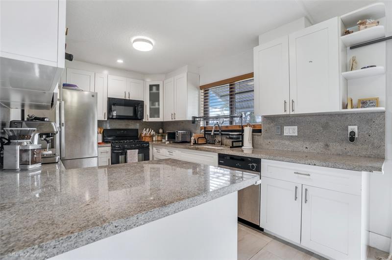 Image 3 of 15 For 11710 31st St