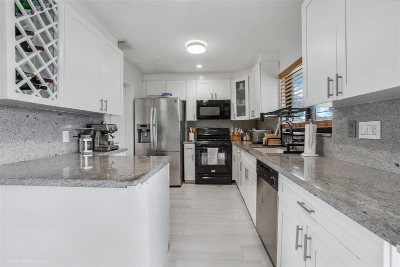 Image 4 of 15 For 11710 31st St