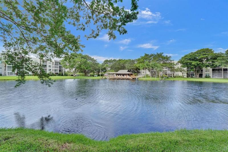 Details for 9230 Lagoon Pl  406, Davie, FL 33324