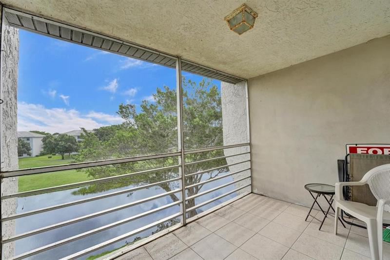 Image 31 of 56 For 9230 Lagoon Pl  406