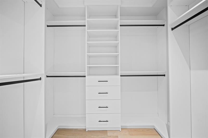 Image 17 of 33 For 13845 73rd Ct