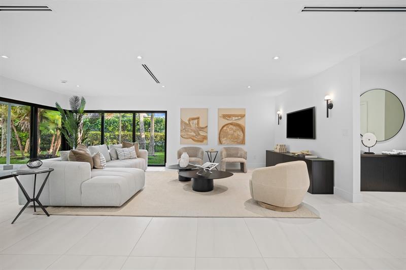 Image 5 of 33 For 13845 73rd Ct