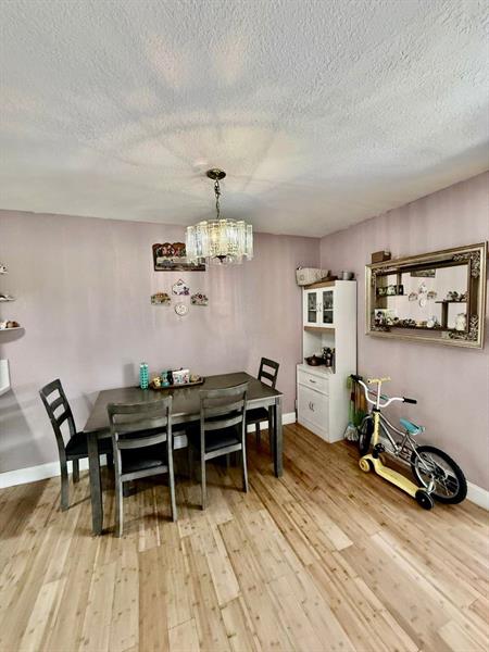 Image 4 of 22 For 5601 Blueberry Ct  157