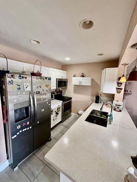 Image 6 of 22 For 5601 Blueberry Ct  157
