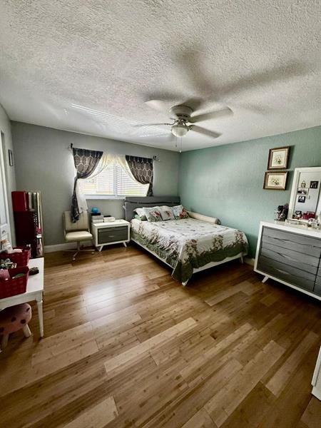 Image 8 of 22 For 5601 Blueberry Ct  157