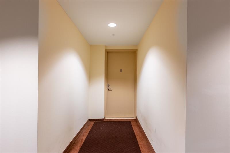 Image 22 of 32 For 2475 Brickell Av  1110