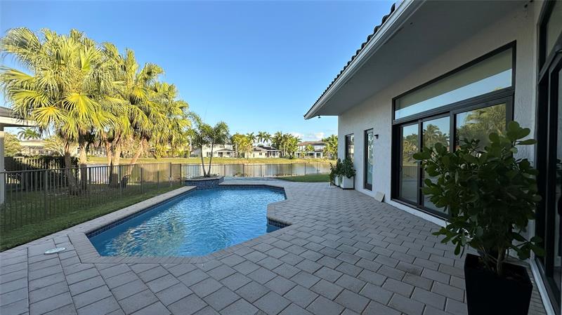 Details for 2550 Jardin Ter, Weston, FL 33327