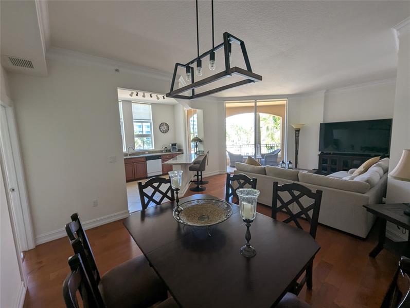 Image 11 of 37 For 3001 185th St
