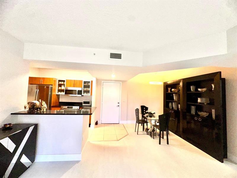 Image 11 of 26 For 18800 29th  412