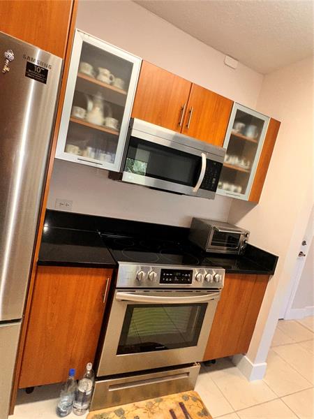 Image 4 of 26 For 18800 29th  412